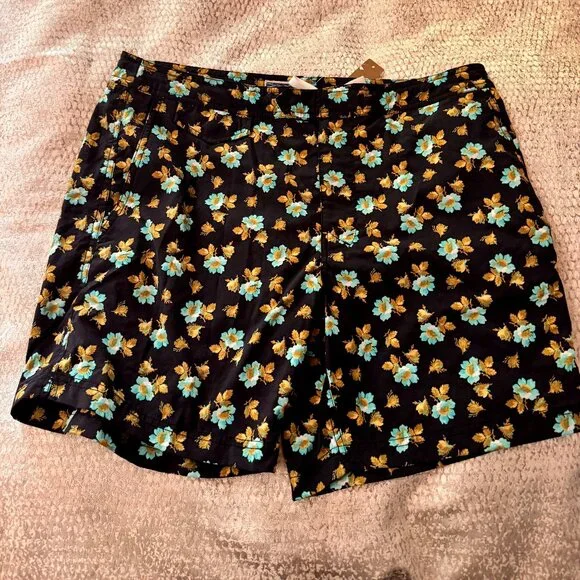 J.Crew 6.5" Tab Swim Short. Never Been Worn/ With Tags Size 33" Black Floral - Picture 1 of 7